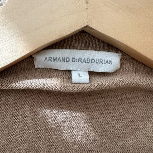 ARMAND DIRADOURIAN 100% cashmere shall - Picture 3 of 4